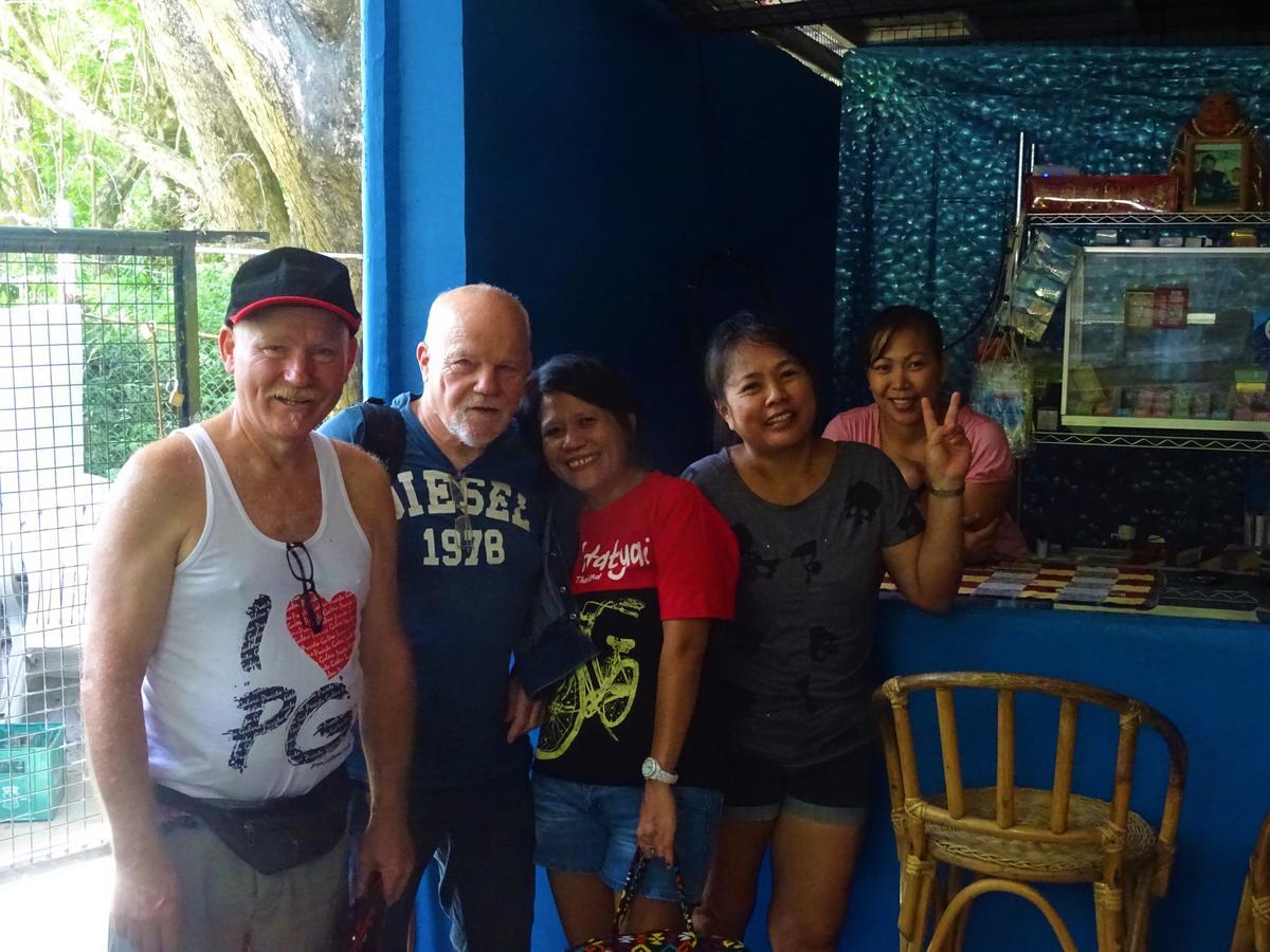 Happy Buddha Inn Puerto Galera Exterior photo