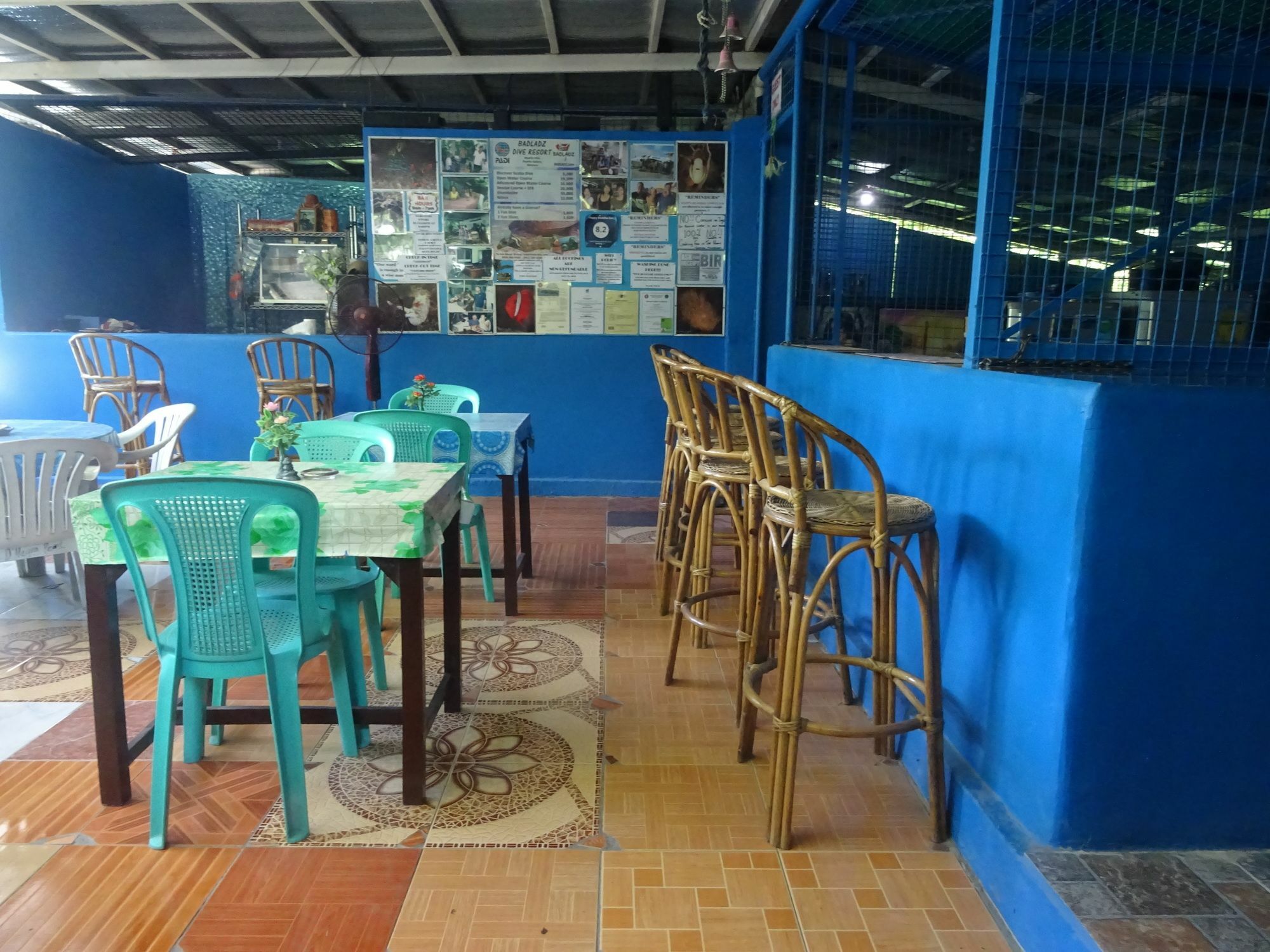 Happy Buddha Inn Puerto Galera Exterior photo