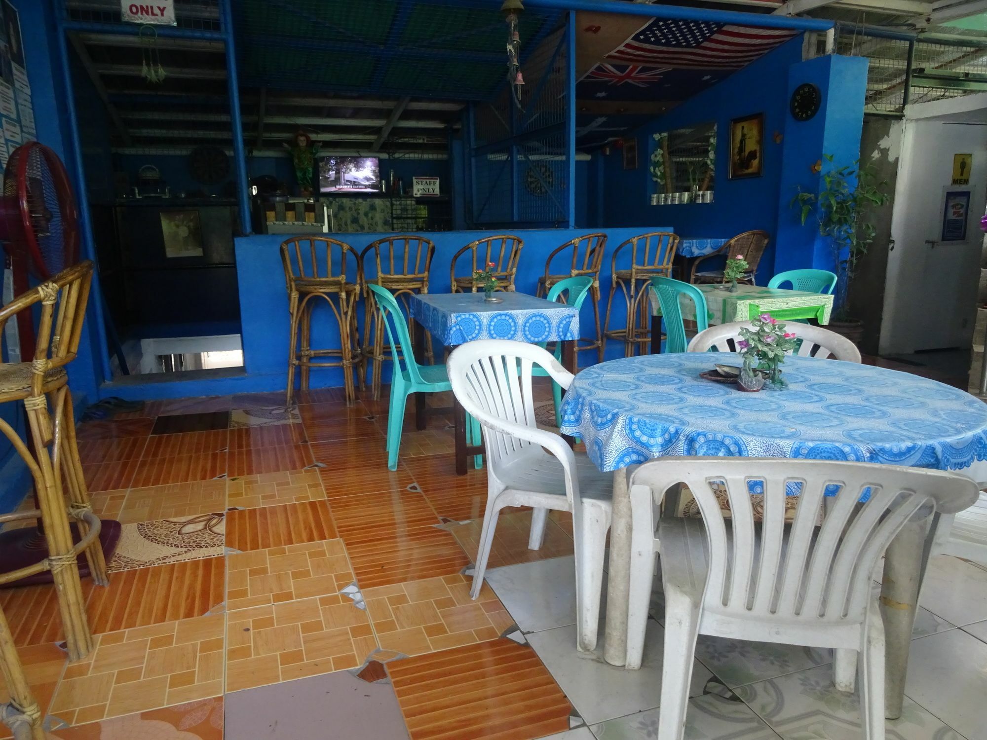 Happy Buddha Inn Puerto Galera Exterior photo